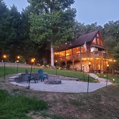 Smoky Mountain Cabin - Hot Tub - Fire Pit Мерфі Екстер'єр фото