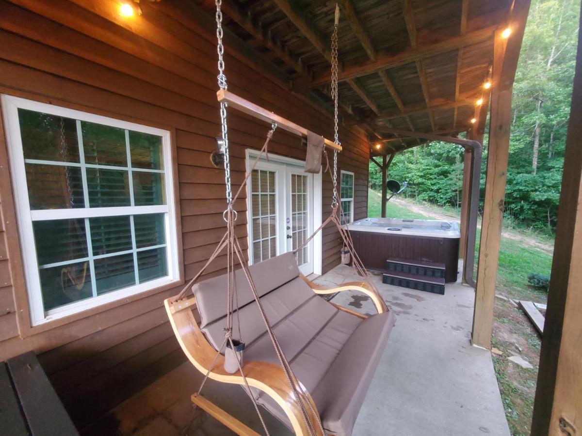 Smoky Mountain Cabin - Hot Tub - Fire Pit Мерфі Екстер'єр фото