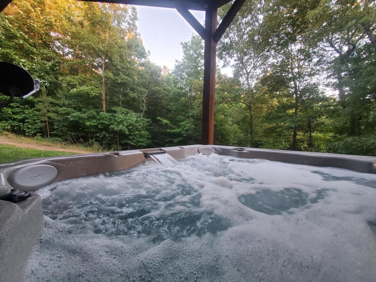 Smoky Mountain Cabin - Hot Tub - Fire Pit Мерфі Екстер'єр фото