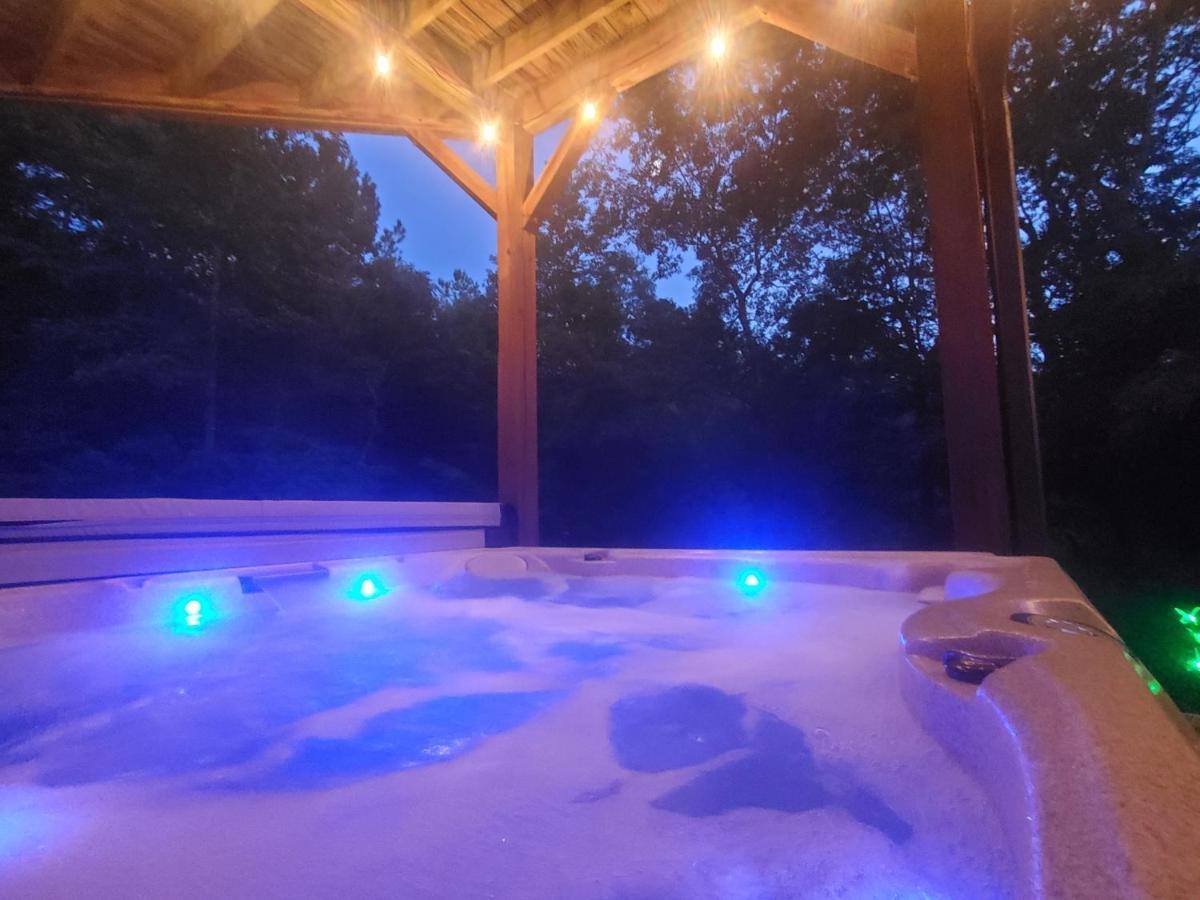 Smoky Mountain Cabin - Hot Tub - Fire Pit Мерфі Екстер'єр фото
